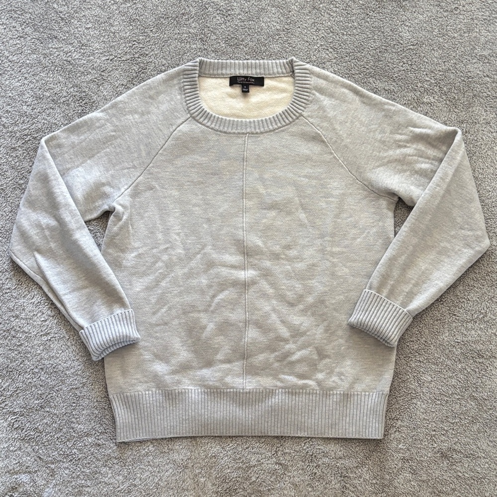 Elegant Light Gray Crewneck Sweater